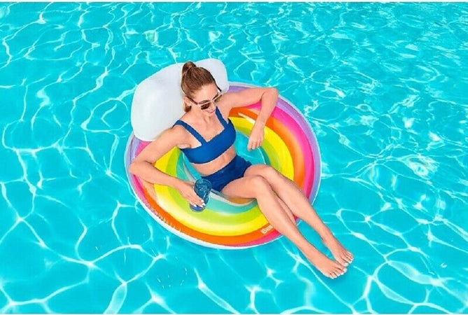 Poltrona Gonfiabile Con Schienale Portabicchiere Fashion Rainbow Dream 107cm 43647 Giochi e giocattoli/Sport e giochi all'aperto/Giochi aquatici e piscine per bambini/Canotti e gonfiabili galleggianti Trade Shop italia - Napoli, Commerciovirtuoso.it