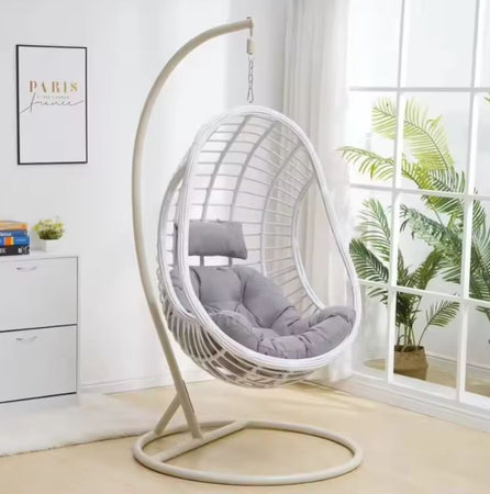 Poltrona a dondolo sospesa "Caracas" per giardino e veranda in rattan con cuscino