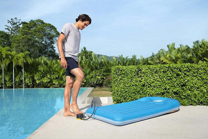 Pompa Ad Aria Di Gonfiaggio A Piede 13 Cm Air Step Con Adattatori Valvole 62147 Giochi e giocattoli/Sport e giochi all'aperto/Giochi aquatici e piscine per bambini/Canotti e gonfiabili galleggianti Trade Shop italia - Napoli, Commerciovirtuoso.it