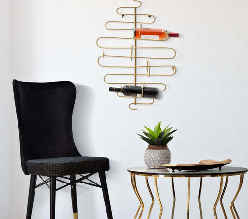 Portabottiglie-da-parete-struttura-in-metallo-color-oro-con-4-ripiani-per-interni