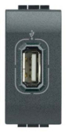 PRESA 1 USB COMPATIBILE LIVING INTERNATIONAL