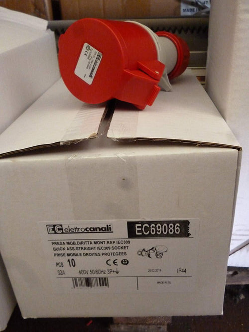 PRESA-MOBILE-DIRITTA-IP44-380V-3P+T-32A-(-ELETTROCANALI-cod.-EC69086-)
