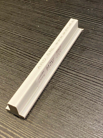 Profilo decorativo in duropolimero bianco venato Fai da te/Pitture trattamenti per pareti e utensili/Strumenti per carta da parati e posa carta da parati/Bordi per carta da parati Led Mall Home - Napoli, Commerciovirtuoso.it