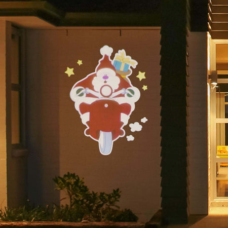 Proiettore a led per esterno ed interno Babbo Natale con Vespa decorazione natalizia Casa e cucina/Decorazioni per interni/Addobbi e decorazioni per ricorrenze/Decorazioni natalizie/Luci natalizie/Catene luminose per esterni MagiediNatale.it - Altamura, Commerciovirtuoso.it