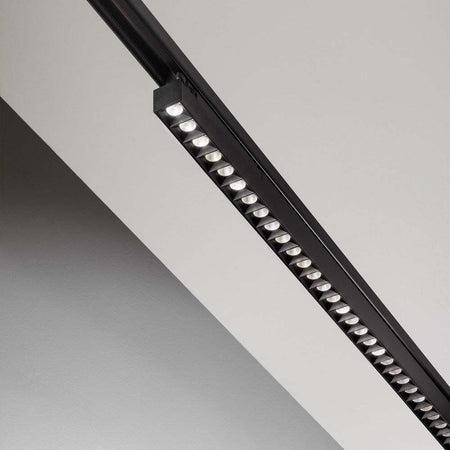 Proiettore-Lineare-Display-Metallo-Nero-Led-A-Vista-28W-3000K-Luce-Calda