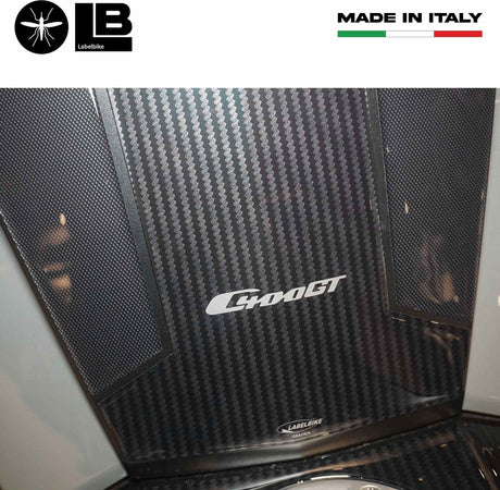 Protezione-centrale-sopra-pedana-adesivi-resinati-3D-compatibili-con-BMW-C400GT