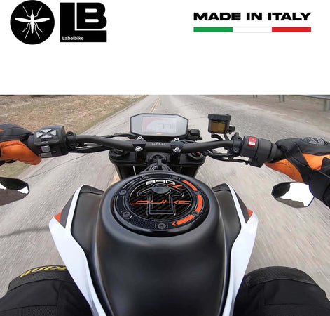 PROTEZIONE-TAPPO-SERBATOIO-in-resina-gel-3D-per-MOTO-compatibile-KTM-890-DUKE-R