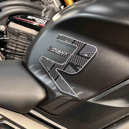 Protezioni-laterali-serbatoio-compatibili-con-Triumph-Street-Triple-R-2013-2022