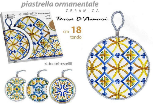 Quadro Quadretto Tonda 18cm Ceramica Terra D'amuri Con Cordino Decori Ass. 816543 Casa e cucina/Decorazioni per interni/Arte/Poster e stampe Trade Shop italia - Napoli, Commerciovirtuoso.it