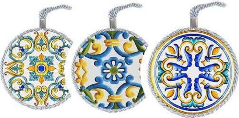 Quadro Quadretto Tonda 18cm Ceramica Terra D'amuri Con Cordino Decori Ass. 816543 Casa e cucina/Decorazioni per interni/Arte/Poster e stampe Trade Shop italia - Napoli, Commerciovirtuoso.it