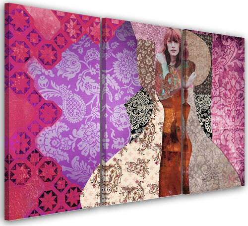 Quadro-su-tela-3-pannelli,-Una-donna-su-uno-sfondo-decorativo