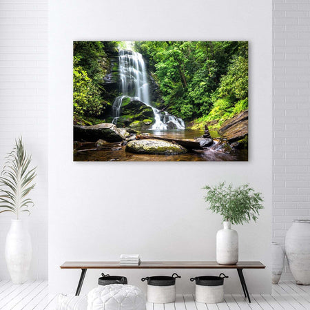 Quadro-su-tela,-Cascata-nella-foresta-verde