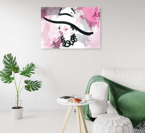 Quadro-su-tela,-Donna-con-cappello-rosa