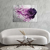 Quadro-su-tela,-Rose-viola-su-uno-sfondo-con-i-mattoni