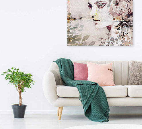 Quadro-su-tela,-Un-volto-astratto-di-una-donna-con-fiori