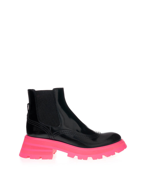 Alexander McQueen Stivaletti Chelsea Suola Rosa Fluo da donna