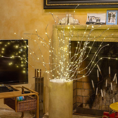 Ramo argento con 288 Led bianco caldo da Ø5mm per interno ed esterno Casa e cucina/Decorazioni per interni/Addobbi e decorazioni per ricorrenze/Decorazioni natalizie/Ghirlande e corone MagiediNatale.it - Altamura, Commerciovirtuoso.it