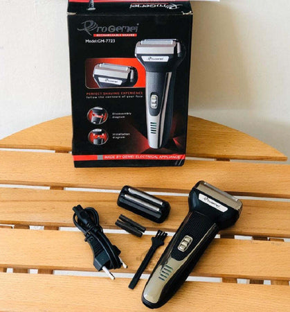 Rasoio Elettrico Regolabarba Rasatura Viso Rifinitore Batteria Senza Fili Gm7723 Salute e Bellezza > Depilazione e rasatura > Rasoi e Tagliacapelli Trade Shop italia - Napoli, Commerciovirtuoso.it