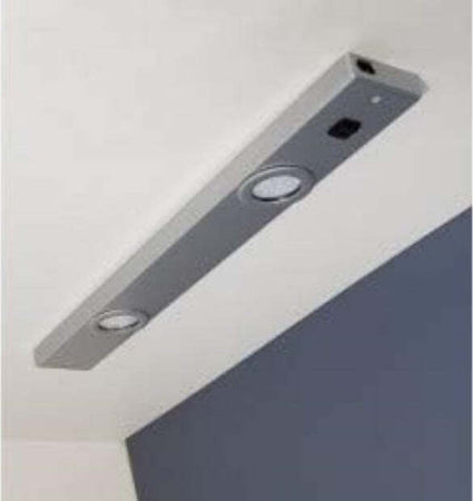 REGLETTE---LUCE-ROMEO-CON-LED-INTEGRATI