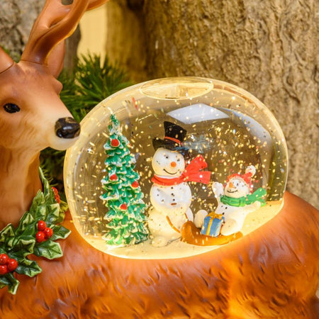 Renna natalizia con glitter led in plastica con pupazzi di neve decorazione per interno h 26 cm Casa e cucina/Decorazioni per interni/Addobbi e decorazioni per ricorrenze/Decorazioni natalizie/Neve artificiale MagiediNatale.it - Altamura, Commerciovirtuoso.it