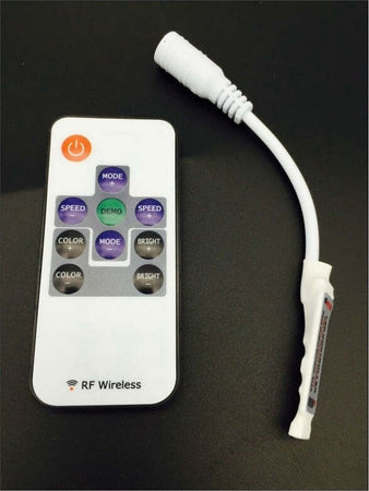 RGB LED CONTROLLER RF WIRELESS CENTRALINA TELECOMANDO COLORI 5-24V 3x4A 12A Fai da te/Materiale elettrico/Interruttori e dimmer/Dimmer Trade Shop italia - Napoli, Commerciovirtuoso.it