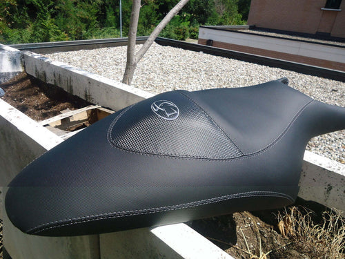 RIVESTIMENTO-Copri-SELLA-x-MOTO-CAGIVA-RAPTOR-COPRISELLA-Personalizzato-CARBONIO
