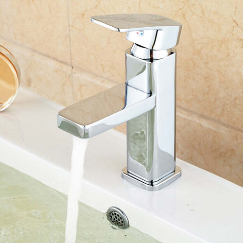 RUBINETTO LAVABO BAGNO MODERNO MISCELATORE LAVANDINO MONOCOMANDO OTTONE CROMATO Fai da te/Attrezzature per cucine e bagni/Attrezzature per bagni/Rubinetti per lavandini bagno Trade Shop italia - Napoli, Commerciovirtuoso.it