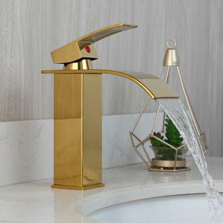 Rubinetto Oro Da Bagno Design Moderno A Cascata Miscelatore Monocomando Dorato Rubinetti Bagno Trade Shop italia - Napoli, Commerciovirtuoso.it