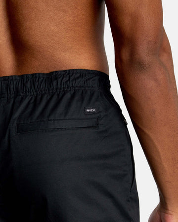 Rvca Spectrum Cuffed Pantaloni Jogger Neri Uomo Pantalone Tuta Nero Logo Bianco Pantaloni Tuta Uomo Moda/Uomo/Abbigliamento/Pantaloni Snotshop - Roma, Commerciovirtuoso.it