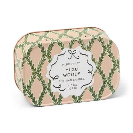 Candela Cherie in latta stampata da 127 g (4,5 oz) - Rosa e verde - Legno di Yuzu