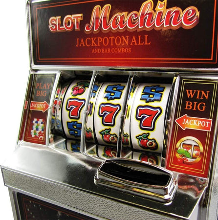 Salvadanaio A Forma Di Slot Machine Per Ritirare I Soldi Devi Vincere Il Jackpot Casa e cucina/Decorazioni per interni/Decorazioni cameretta ragazzi/Salvadanai Trade Shop italia - Napoli, Commerciovirtuoso.it