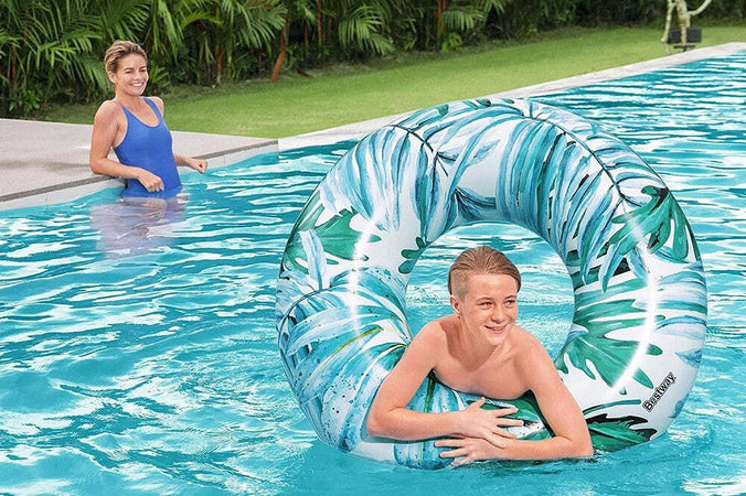 Salvagente Palme Tropicali Floreali 119cm Ciambella Gonfiabile Mare Piscina 3623 Giochi e giocattoli/Sport e giochi all'aperto/Giochi aquatici e piscine per bambini/Canotti e gonfiabili galleggianti Trade Shop italia - Napoli, Commerciovirtuoso.it