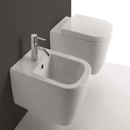 Sanitari in Ceramica Sospesi Vaso WC + Bidet + Sedile Made in Italy Con/Senza Staffe Casa e cucina/Bagno/Accessori per il bagno/Accessori per il WC/Sedili WC Ogomondo - Martina Franca, Commerciovirtuoso.it