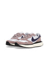 Nike Scarpa Bassa Donna W Phoenix Waffle Football Grey/dark Raisin/lt Violet Ore da donna