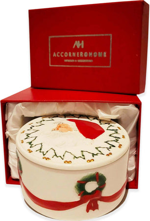 Scatola Rotonda In Ceramica Bianca Babbo Natale Con Ghirlande E Fiocchi Rossi Diametro 10 Cm Altezza 5,50 Cm Casa e cucina/Decorazioni per interni/Addobbi e decorazioni per ricorrenze/Decorazioni natalizie/Oggettistica Ideart - Valdilana, Commerciovirtuoso.it