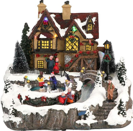 Scena animata per villaggio di Natale con pista da pattinaggio e cascata h 27 cm Casa e cucina/Decorazioni per interni/Addobbi e decorazioni per ricorrenze/Decorazioni natalizie/Oggettistica MagiediNatale.it - Altamura, Commerciovirtuoso.it