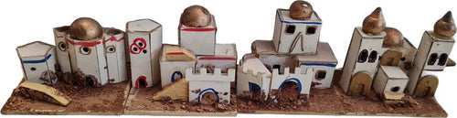 Scenario con casette e capanne bianche per paesaggio da presepe natalizio Casa e cucina/Decorazioni per interni/Addobbi e decorazioni per ricorrenze/Decorazioni natalizie/Presepi/Statuine e fondali per il presepe MagiediNatale.it - Altamura, Commerciovirtuoso.it