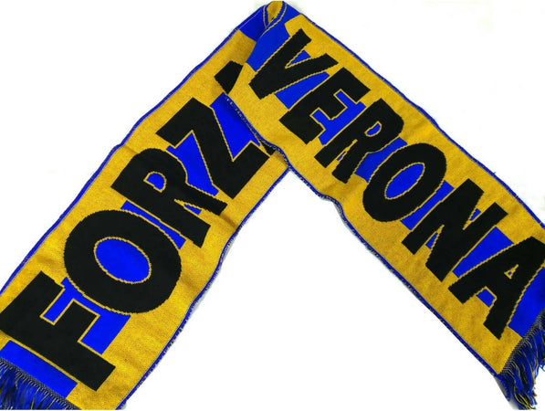 Sciarpa Calcio Hellas Verona per Tifosi Stadio Sport e tempo libero/Fan Shop/Calcio/Abbigliamento/Sciarpe e scialli Il Distintivo - Pesaro, Commerciovirtuoso.it