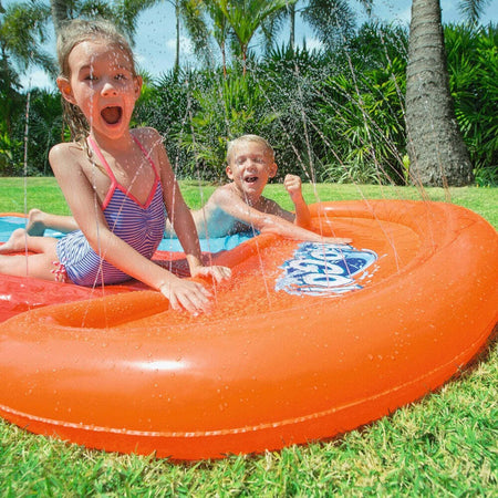 SCIVOLO ACQUATICO GIARDINO PISTA 5,49MT RAMPA LANCIO E SPRUZZO 2 POSTI Giochi e giocattoli/Sport e giochi all'aperto/Giochi aquatici e piscine per bambini/Scivoli d'acqua da giardino Trade Shop italia - Napoli, Commerciovirtuoso.it