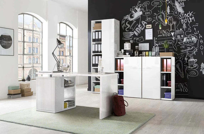 Scrivania per ufficio e stanzetta, con anta e 3 ripiani a giorno da 140 cm Casa e cucina/Arredamento/Studio/Scrivanie e postazioni di lavoro/Scrivanie Decor Space - Altamura, Commerciovirtuoso.it