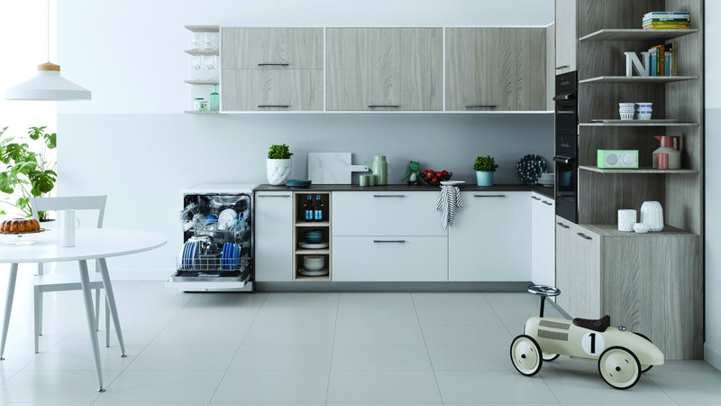 INDESIT LAVASTOVIGLIE LIBERA INSTAL. 14 COPERTI E BIANCO IN2FE14CNP80W