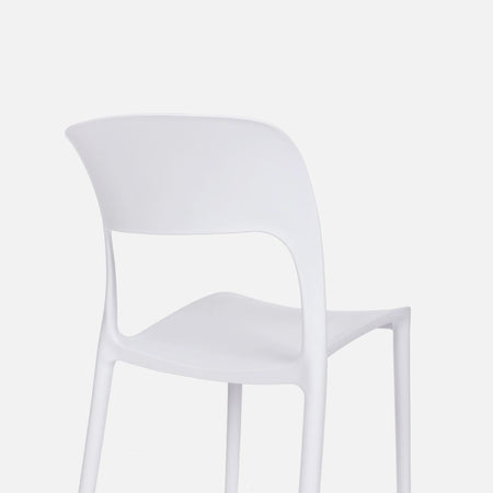 Sedia in Polipropilene Roma impilabile da interno ed esterno
