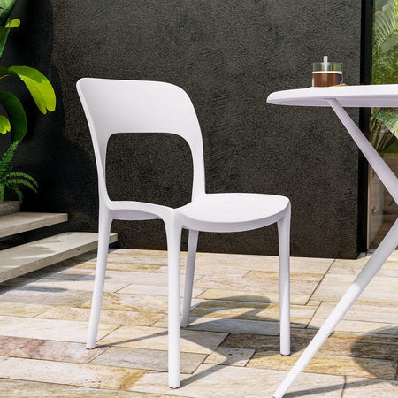 Sedia in Polipropilene Roma impilabile da interno ed esterno