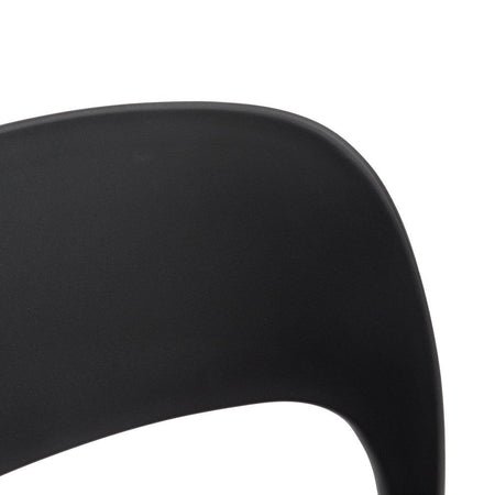 Sedia in Polipropilene Roma impilabile da interno ed esterno