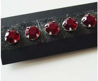 Segnale-rosso-perline-di-cristallo-5-mm