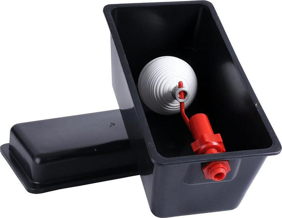 Serbatoio-con-galleggiante-automatico-per-abbeveratoio