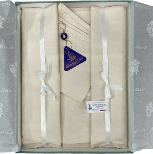 Servizio Da Tavola Per 6 Persone Tovaglia E Tovaglioli Elegante Qualità Sartoriale In Puro Cotone Damascato Articolo Gabriella Casa e cucina/Tessili per la casa/Tessili da cucina/Set di tovaglie e tovaglioli Puleo Casa - Palermo, Commerciovirtuoso.it