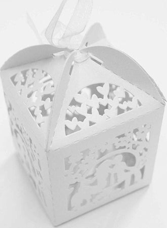 Set 12 Pezzi Bomboniera Bomboniere Scatola Sposi Bianco 5.5x5.5x8cm Matrimonio Casa e cucina/Hobby creativi/Materiali per hobby creativi/Forniture per feste/Bomboniere Trade Shop italia - Napoli, Commerciovirtuoso.it