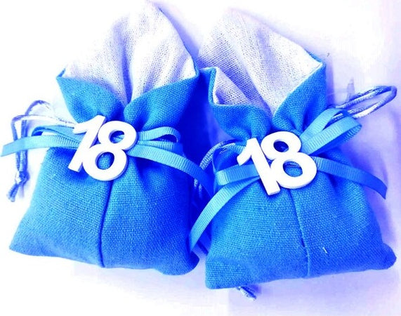 Set 12pz Sacchetto Colorato Numero 18 Anni Juta 10x13cm Bomboniera Portaconfetti  Trade Shop italia - Napoli, Commerciovirtuoso.it