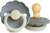 Set 2 Ciucci FRIGG Daisy Latex French grey night/Portobello night 0-6m Prima infanzia/Succhietti e massaggiagengive/Succhietti La Casa Del Bebè - Napoli, Commerciovirtuoso.it